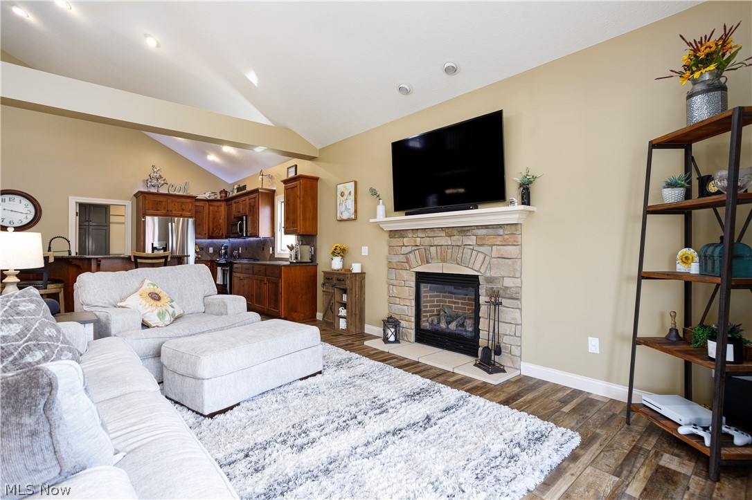 Arbor Lakes - Residential