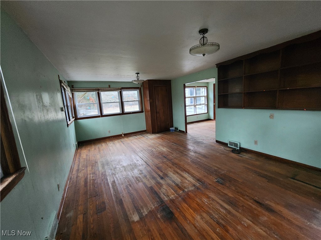 Mary Evans 2 - Residential