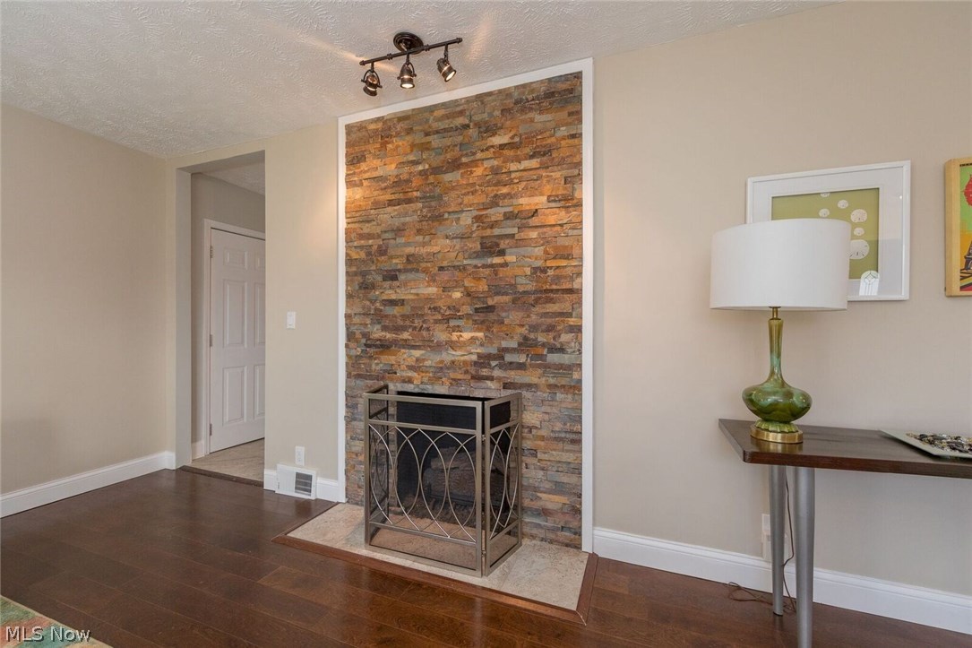 Woodmere - Residential