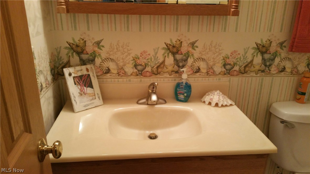 Kings Court Condo - Residential