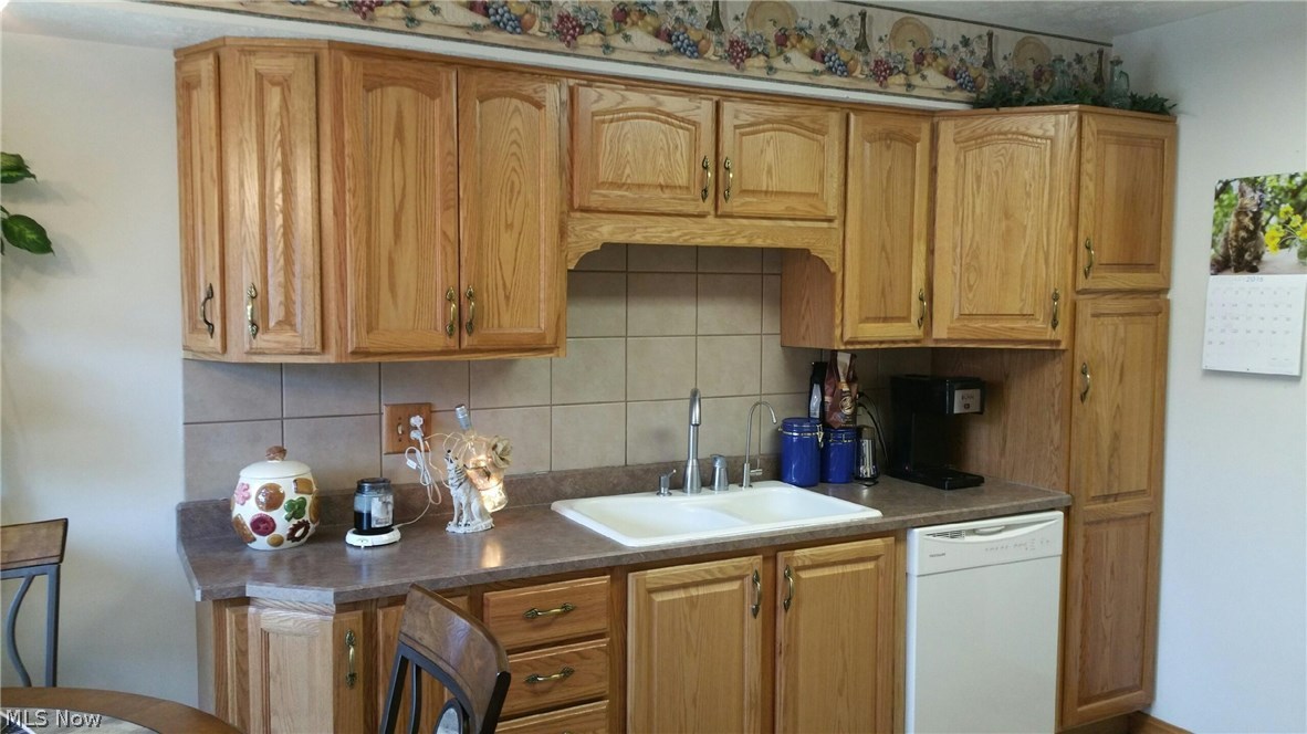 Kings Court Condo - Residential