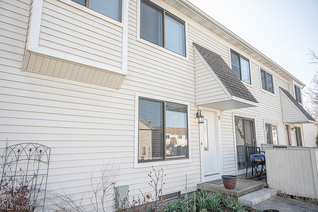 Big Turtle 02 Condo 01 - Residential