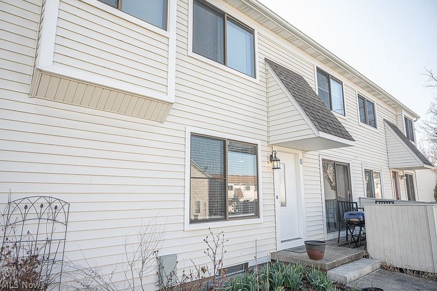 Fantastic 3 Bdrm Townhouse With FRESH PAINT/Carpet/fixtures Spacious Eat in kitchen with Refinished cabinets & sliders to nice deck. Full Finished lower level with Rec Rm with new carpeting. 1 car garage Turn key   VIRTUAL SHOWINGS ONLY