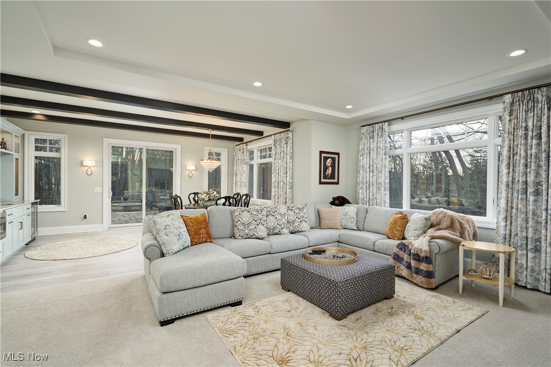 Sharon, Ohio 44281, United States, 4 Bedrooms Bedrooms, ,4 BathroomsBathrooms,Residential,Active,84096