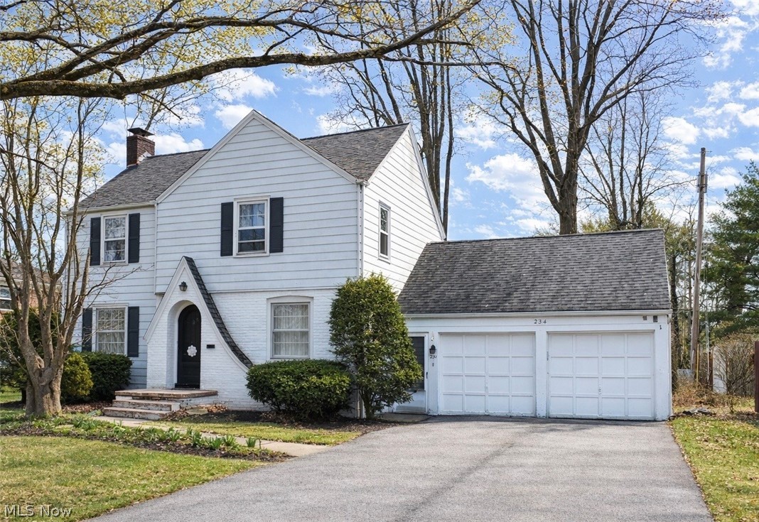 Colonial Village - Residential