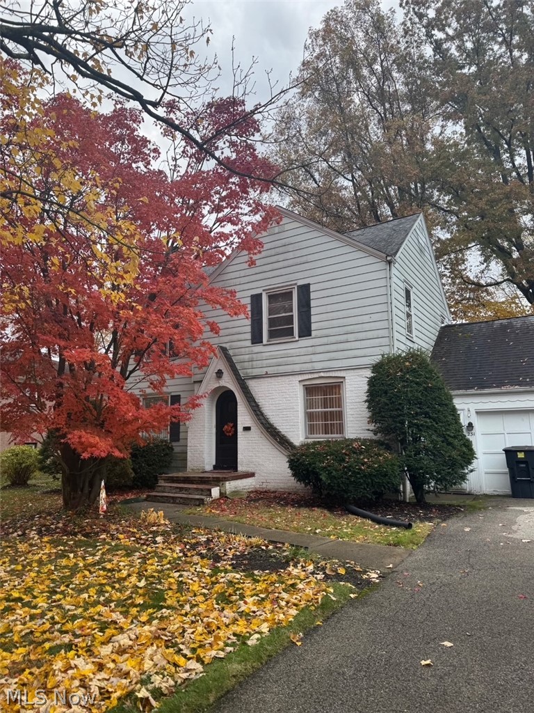 Colonial Village - Residential