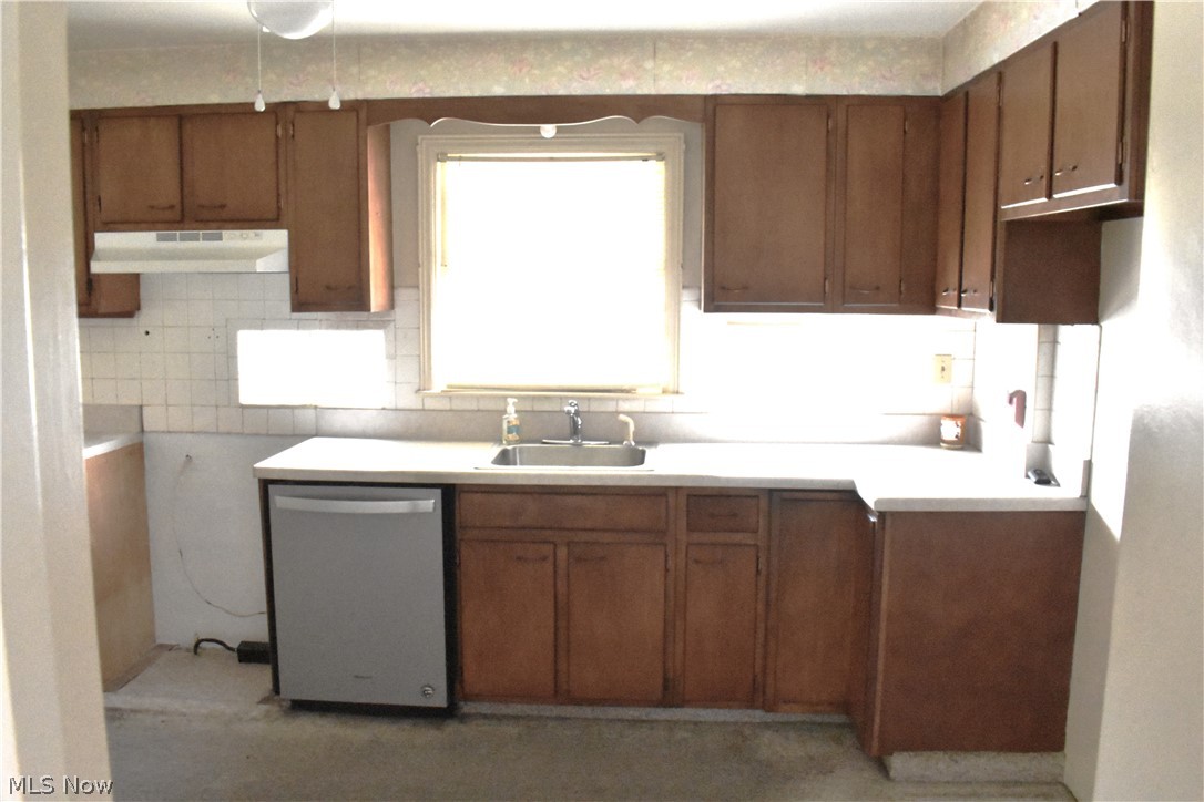 Colonial Village - Residential