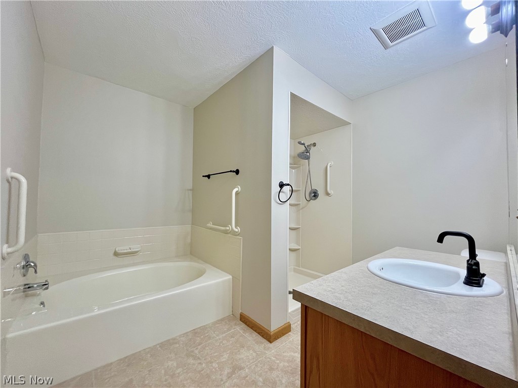 Reser At The Meadows - Residential