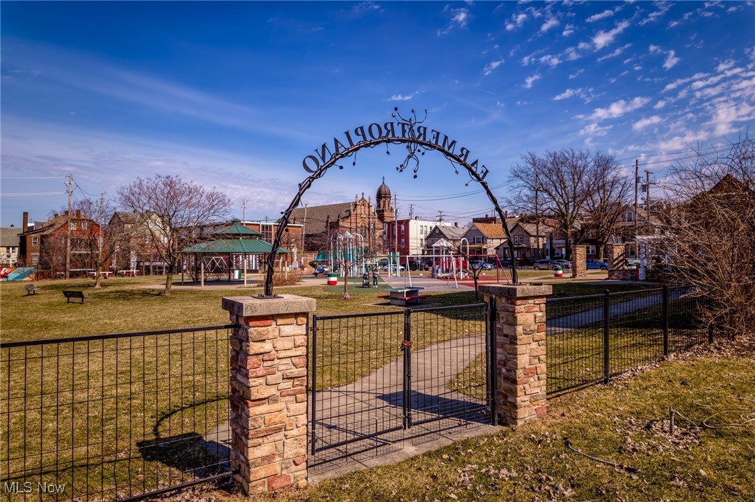 Quattro - Residential