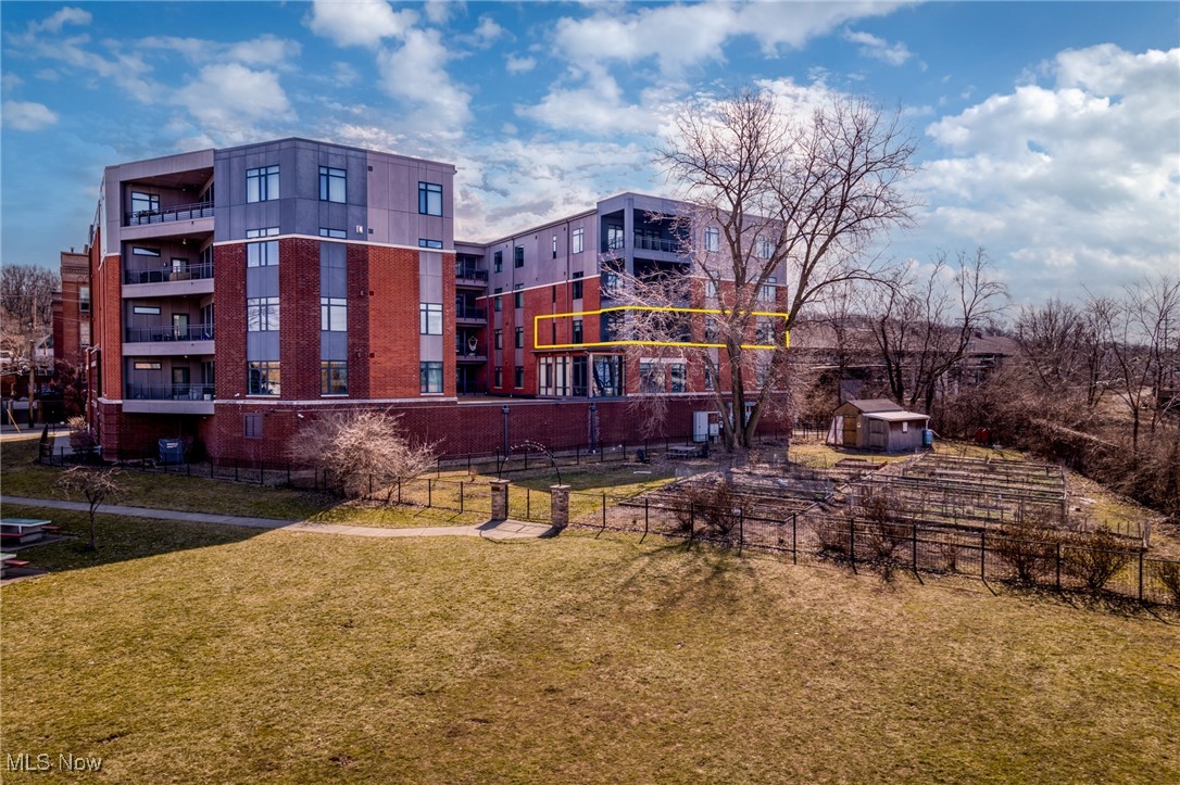 Quattro - Residential