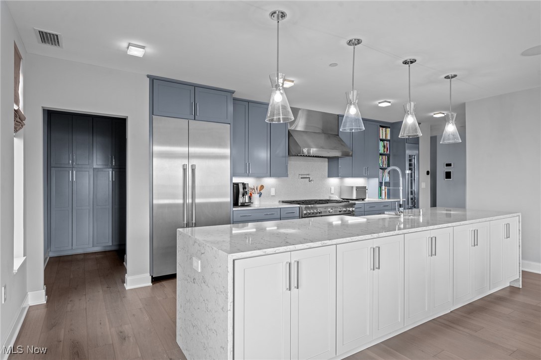 Quattro - Residential