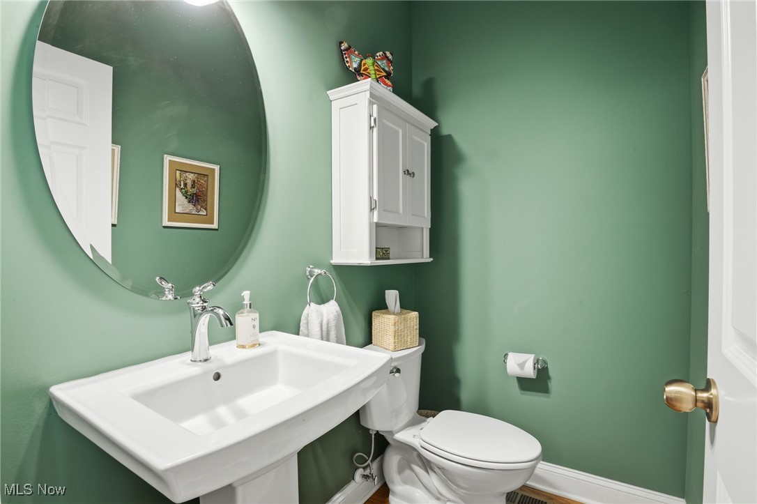 Westhampton/Crocker Park Ph Xvi - Residential