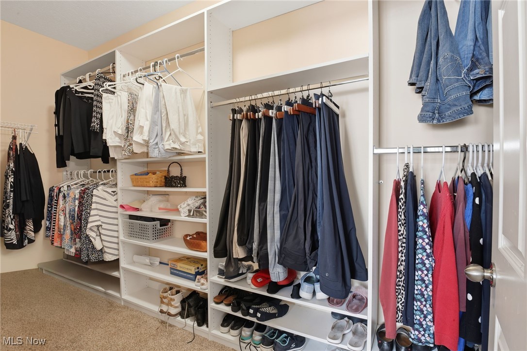 Westlake, Ohio 44145, United States, 4 Bedrooms Bedrooms, ,4 BathroomsBathrooms,Residential,Active,257335