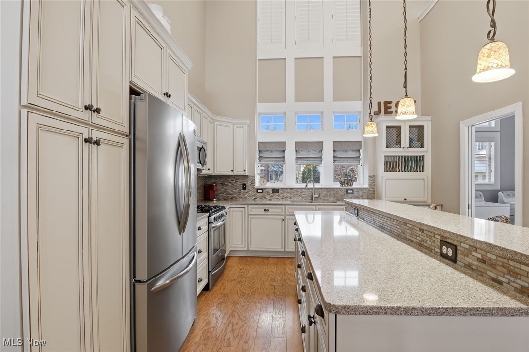 Westhampton/Crocker Park Ph Xvi - Residential