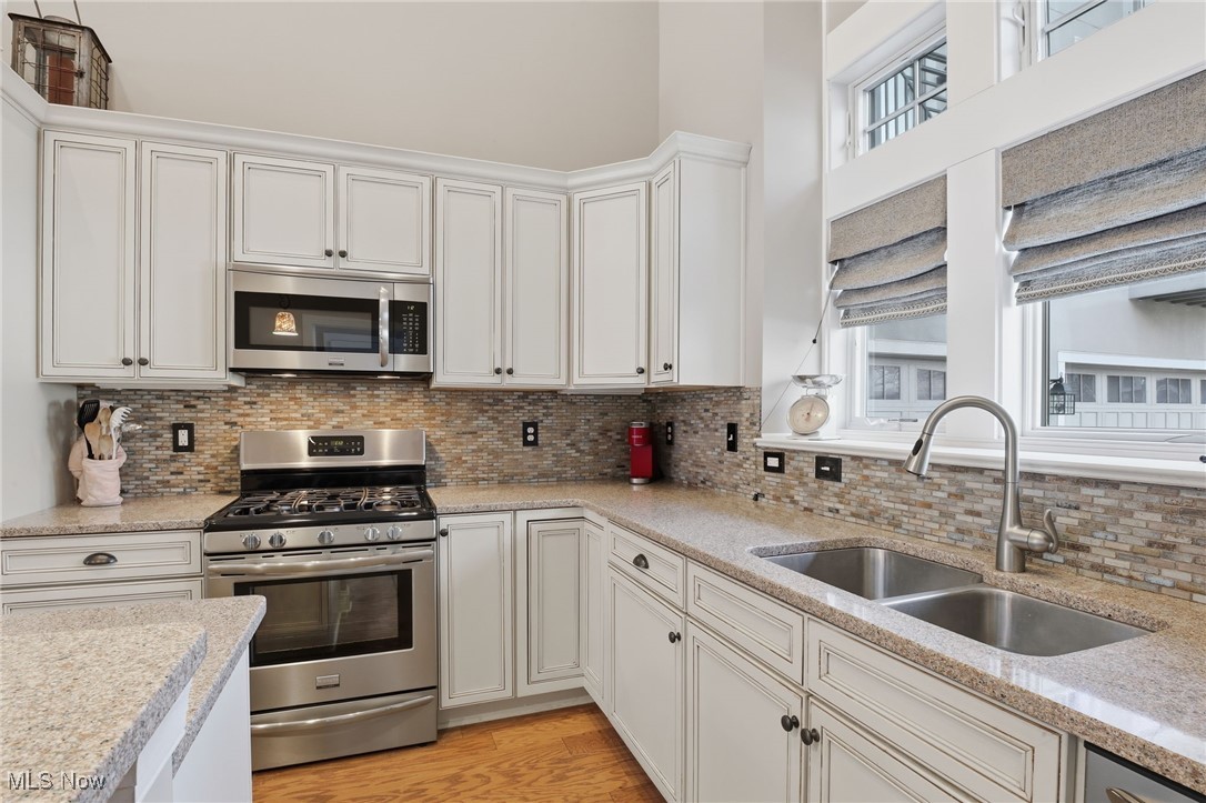 Westhampton/Crocker Park Ph Xvi - Residential