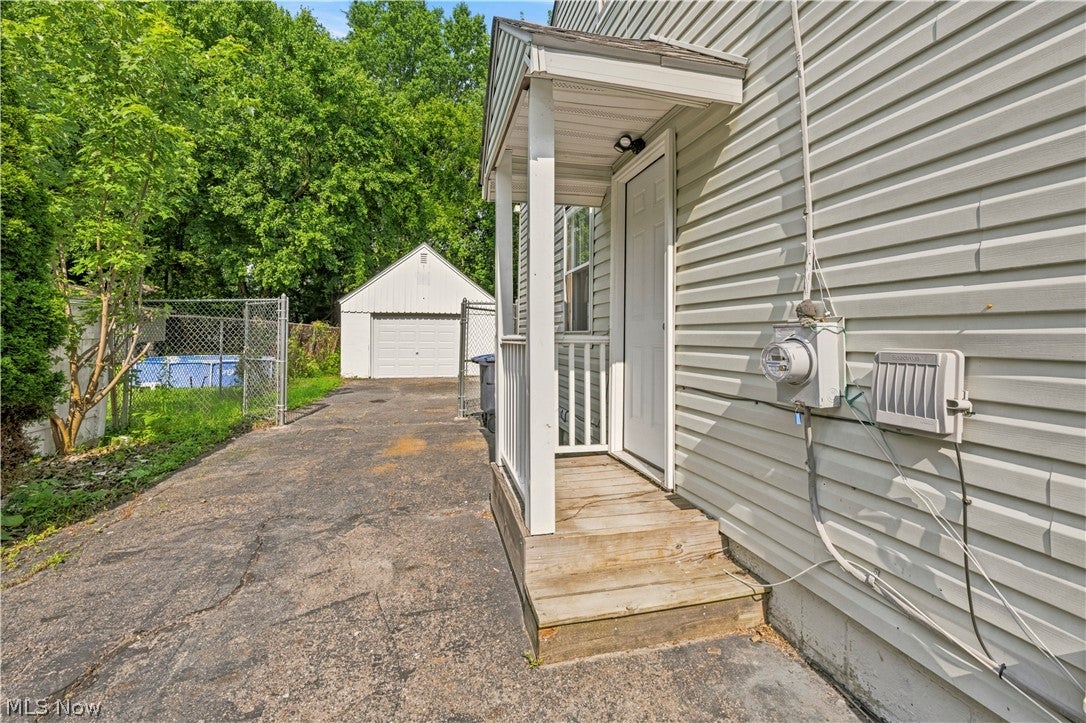 1146 Packard Drive