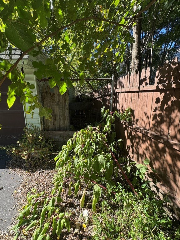 Haight & Browns Allotment - Residential Lease