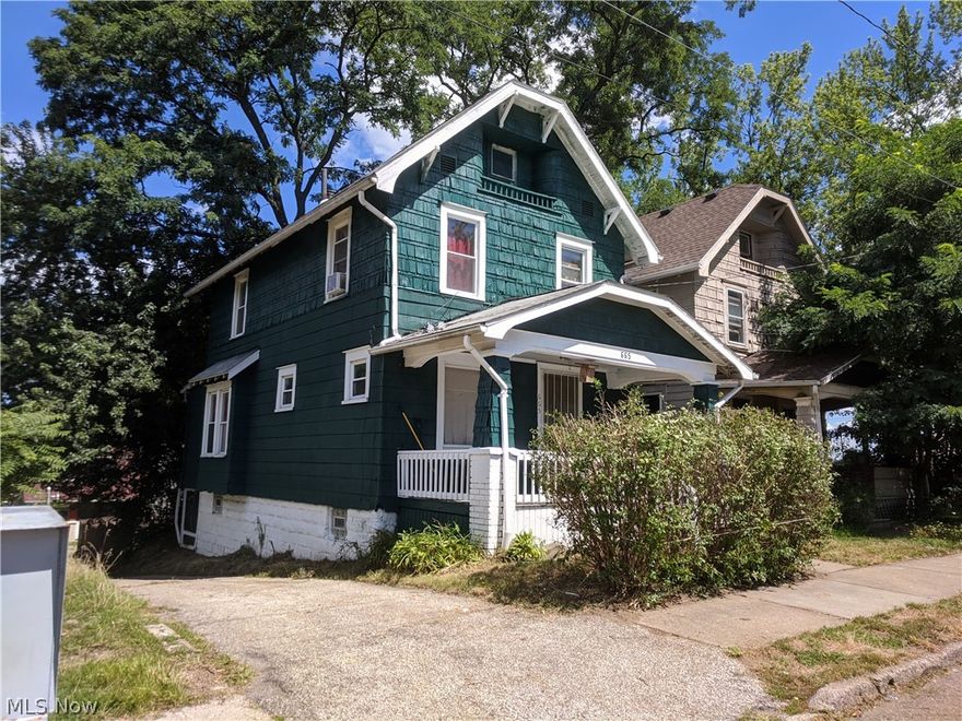 Big Green house up on top of the hill. Good opportunity to buy an entry level single family home that is already leased out with a long term tenant.  Current tenant pays $750 a month with approximately 8 months left on the lease. List Price has been established below market for its location and condition seller wants a quick cash sale with no concessions or repairs, property will be sold as is.