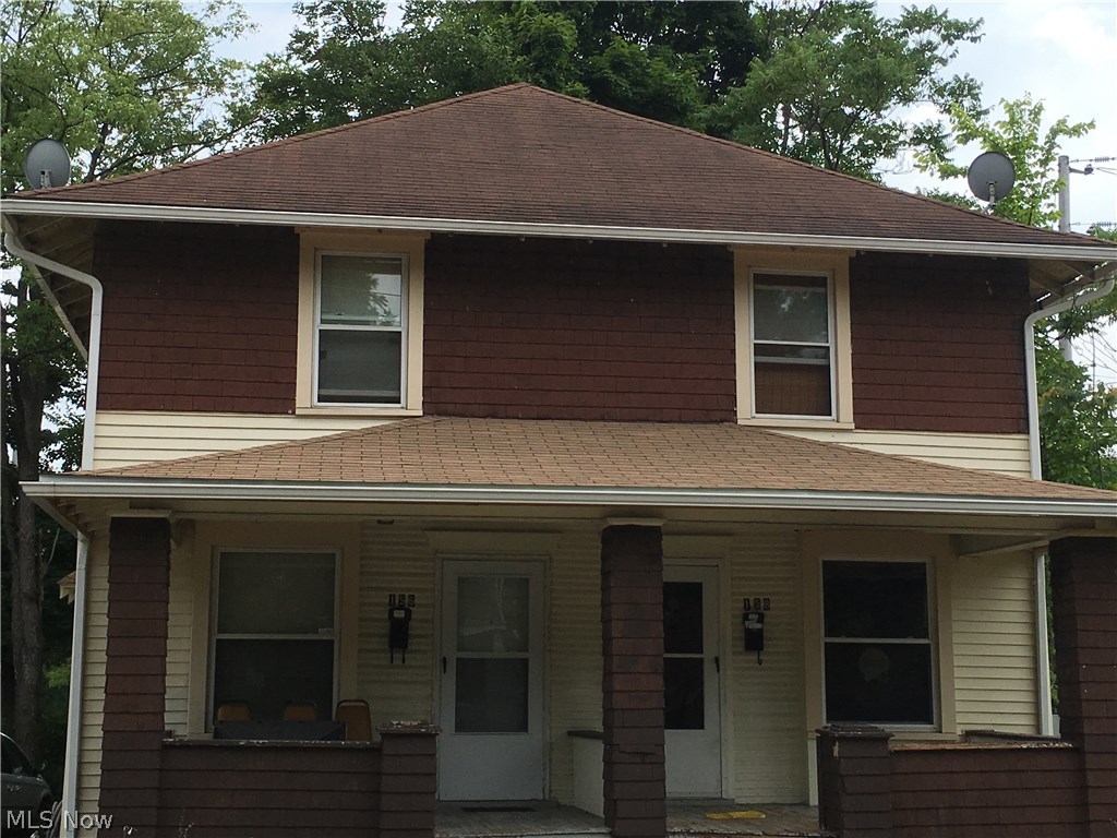 Updated twin plex, separate, furnace, water meters, and electric. Owners only expenses are taxes, insurance, and maintenance. Live in one side and have the tenant next door pay your entire mortgage and taxes for the year or investors just maintain this property and collect great positive cash flow each month. New porch roofs, water heaters and all new gutters; interiors updated and kitchen appliances stay with units. 2 Great tenants!