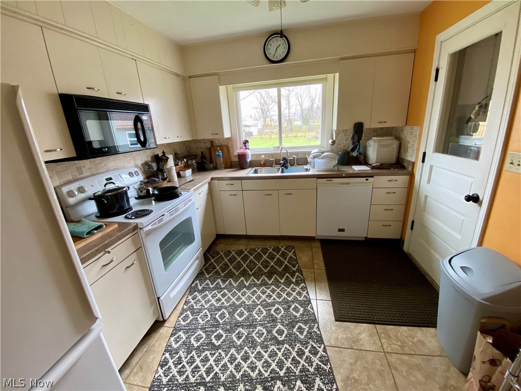 Lake Shore Blvd Estates - Residential