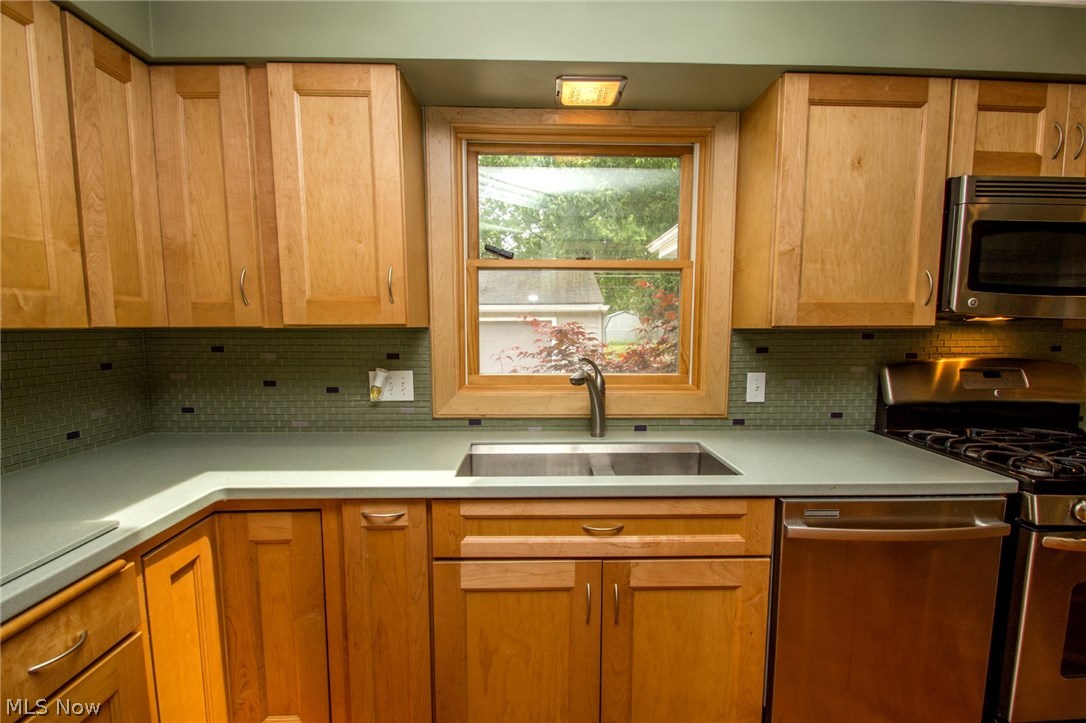 S J Kleinman Realty Companys - Residential