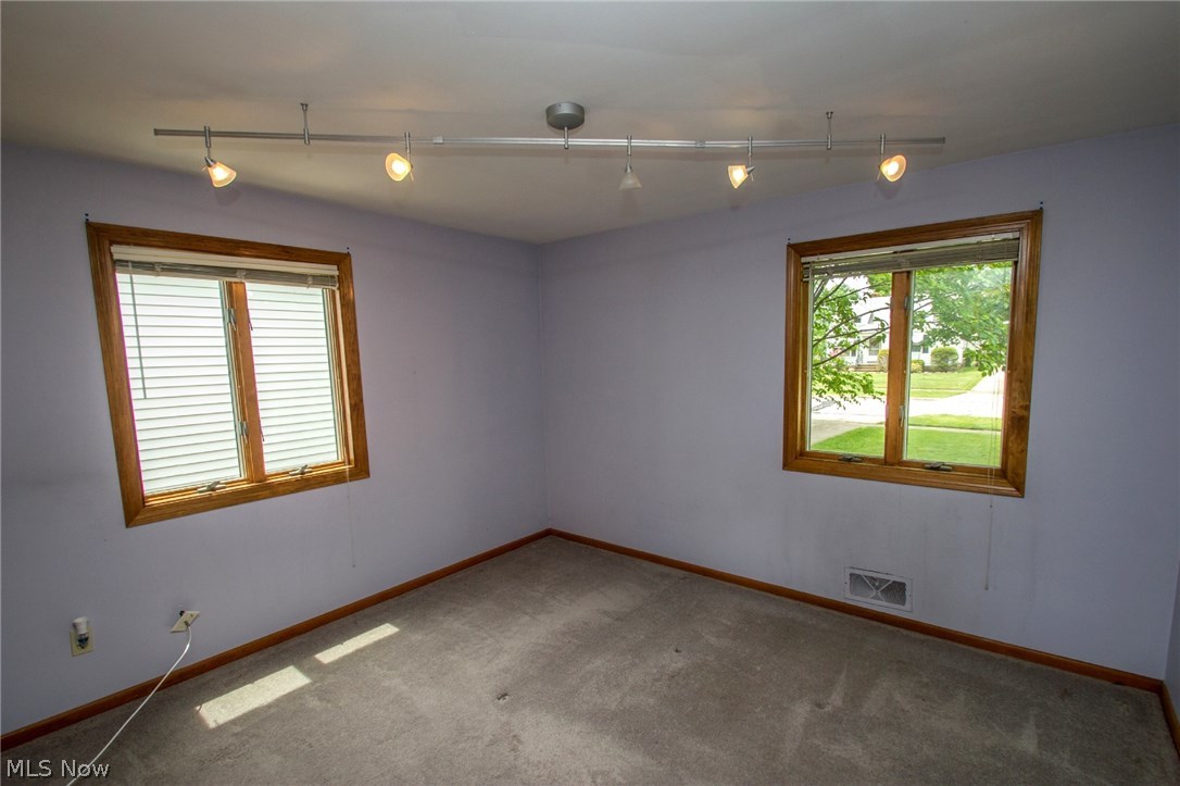 S J Kleinman Realty Companys - Residential