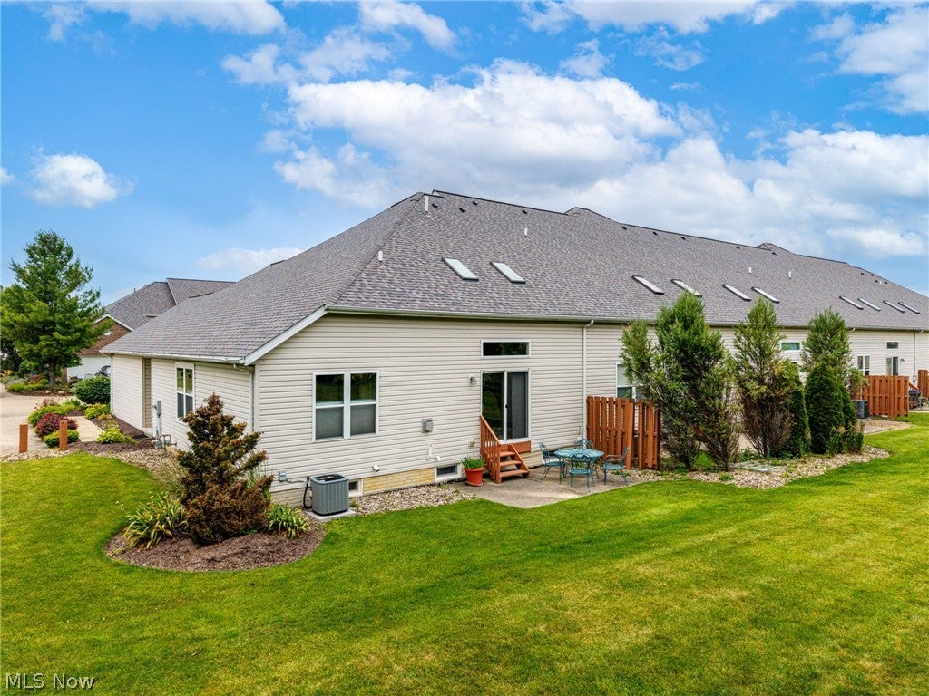1467 Winged Foot Drive