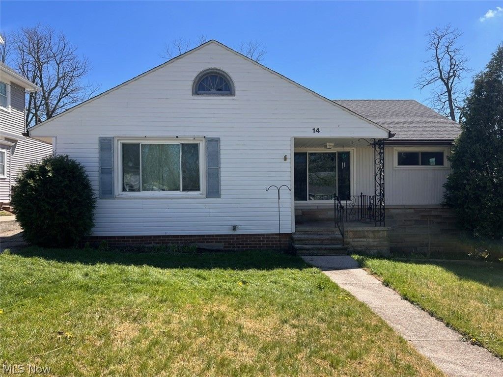 Photo of 14 Ennis Avenue, Bedford, OH 44146 (MLS # 5205752)