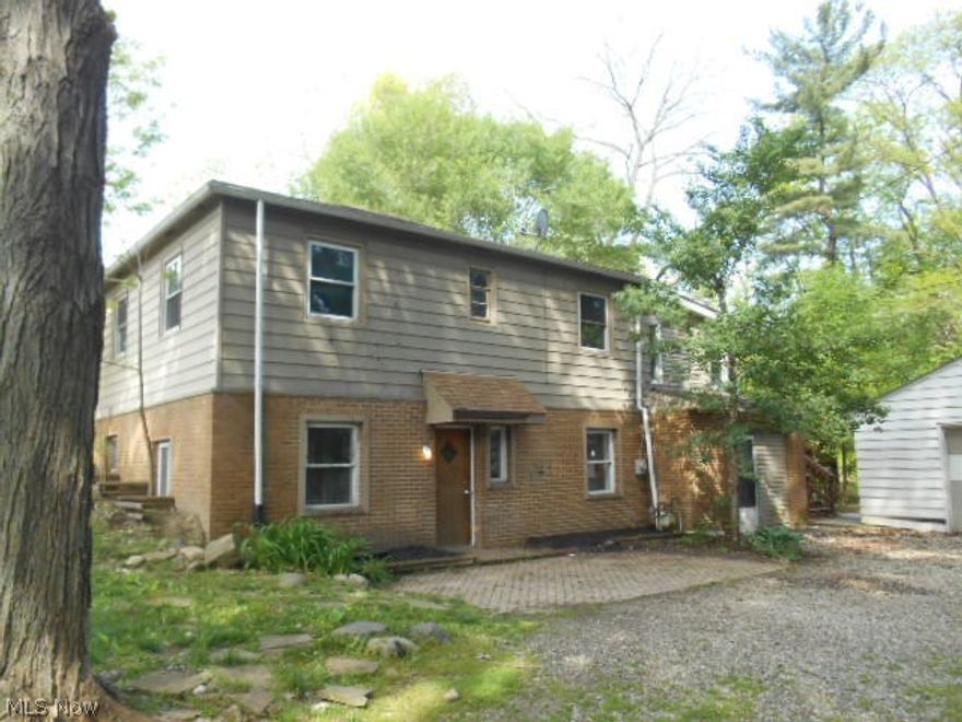 Cute raised ranch with 3 bedrooms, 1.5 bath on almost 1/2 acre conveniently located in Cuyahoga Falls.  This home has 2 car detached garage, eat in kitchen, nice layout, lots of storage and lots of privacy.  This is a fannie mae homepath property.