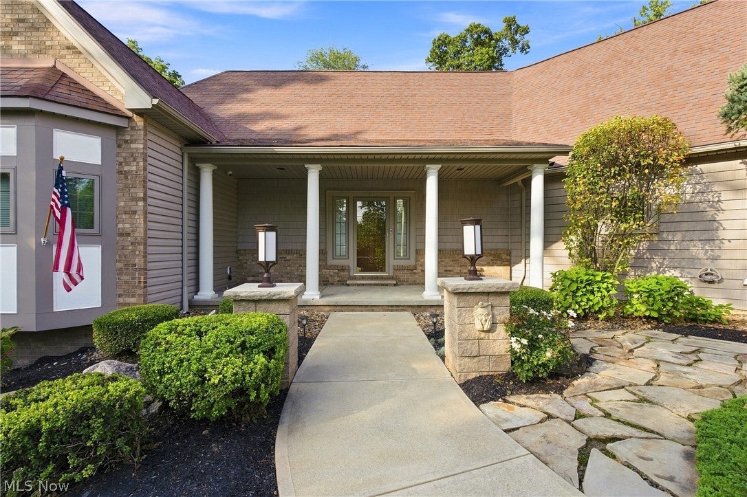 4513 Sunset Cove Drive
