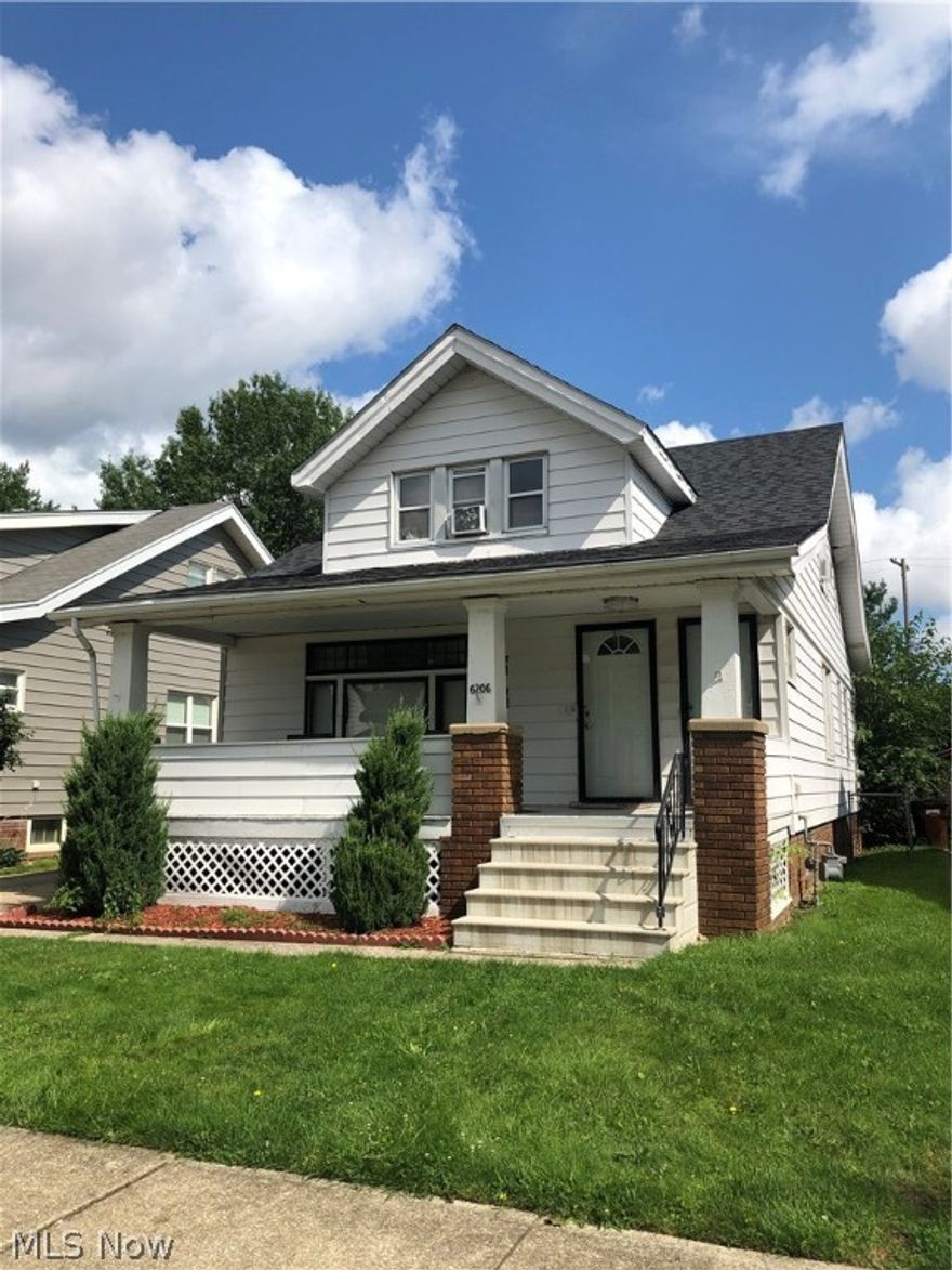 Great income opportunity with this fully loaded duplex in Parma with an 9% cap rate! Fully loaded - owner has made multiple improvements to the property. Please do not go to the property without agent/appointment - DO NOT DISTRUB TENANTS!