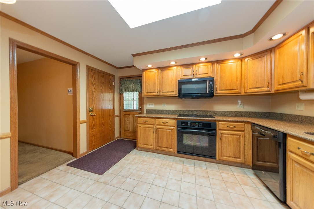 Kirtland, Ohio 44094, United States, 4 Bedrooms Bedrooms, ,4 BathroomsBathrooms,Residential,Active,178621