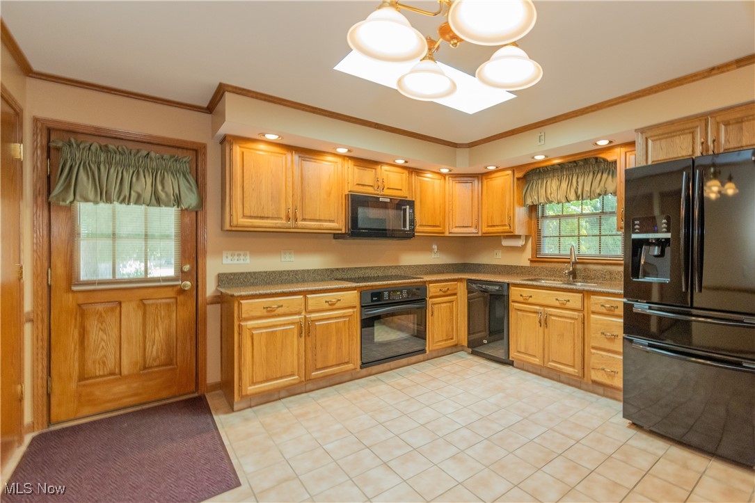 Kirtland, Ohio 44094, United States, 4 Bedrooms Bedrooms, ,4 BathroomsBathrooms,Residential,Active,178621