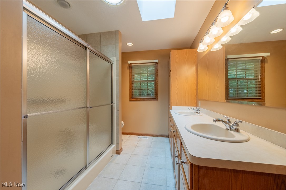 Kirtland, Ohio 44094, United States, 4 Bedrooms Bedrooms, ,4 BathroomsBathrooms,Residential,Active,178621