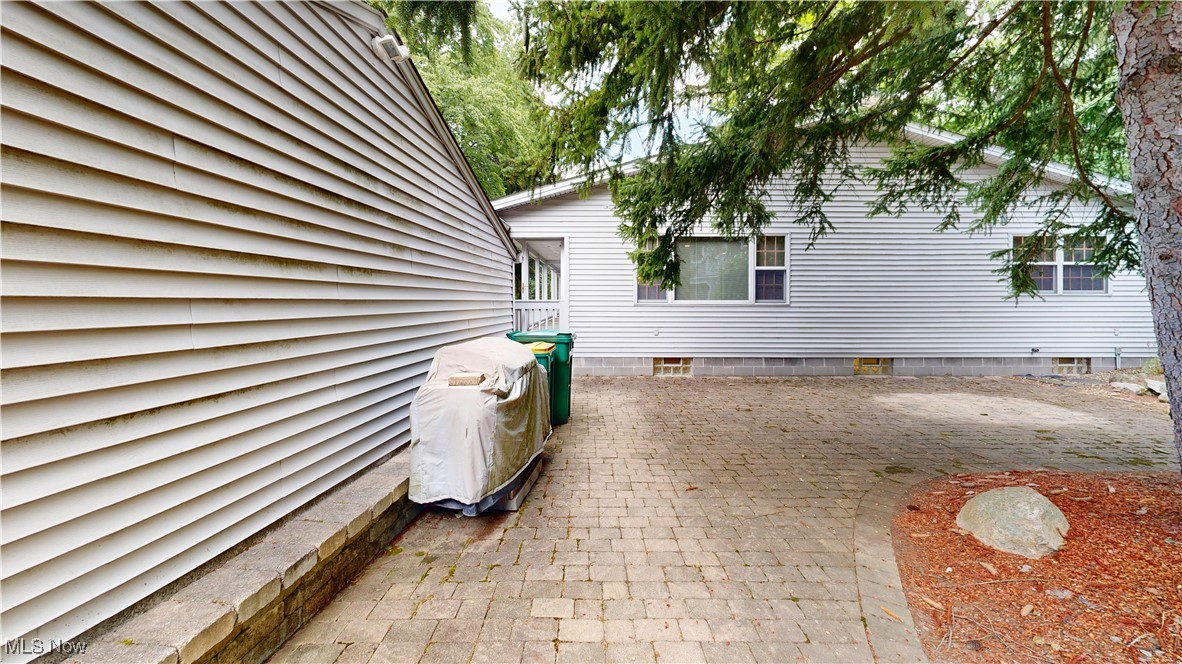 Kirtland, Ohio 44094, United States, 4 Bedrooms Bedrooms, ,4 BathroomsBathrooms,Residential,Active,178621