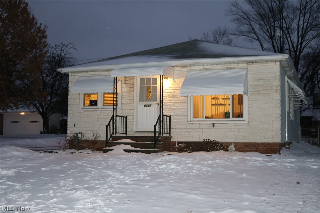 This is the Ready To Move Into house you have been waiting for!! Hardwood floors in the Living Room, Hallway & all 3 Bedrooms. Kitchen has a great flow with plenty of storage and counter space. The Fridge, Stove & Dishwasher are staying. Electric panel & service updated to 100amps, New Hot Water tank installed in 2017. The Parkway at the end of the street is walking distance.