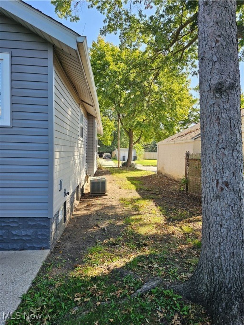 Photo of 1124 Hammel Street, Akron, OH 44306 (MLS # 5180096)