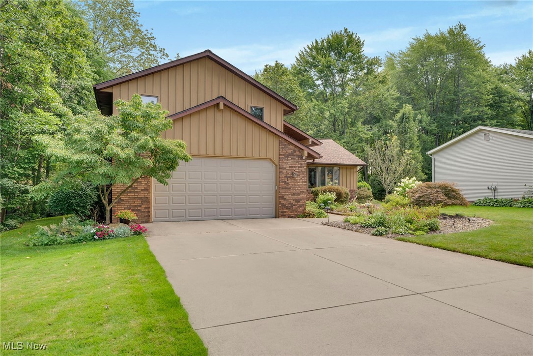6235 Sunnywood Drive