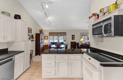 Tiny photo for 254 W Mohawk Drive, Malvern, OH 44644 (MLS # 5190384)