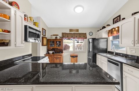 Tiny photo for 254 W Mohawk Drive, Malvern, OH 44644 (MLS # 5190384)