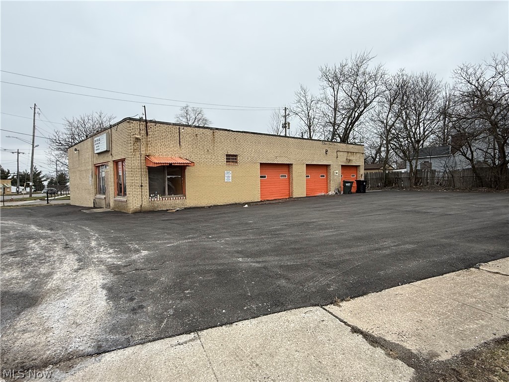 Allotment Company's Lee Gdns S - Commercial Sale