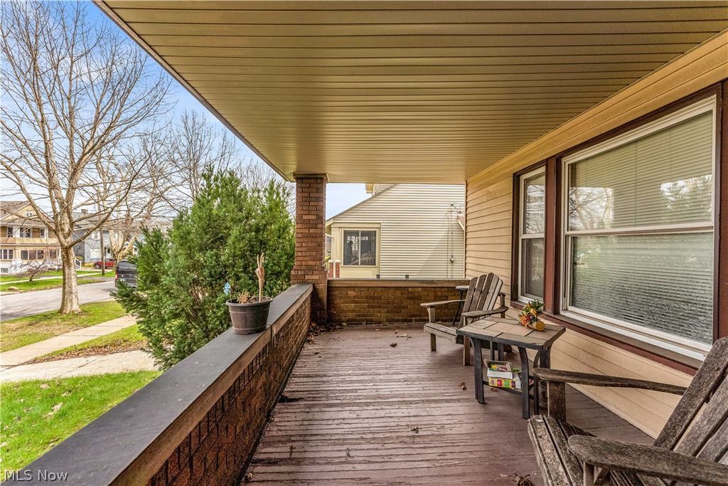 Photo of 2225 Oak Park Avenue #2227/UP, Cleveland, OH 44109 (MLS # 5199015)