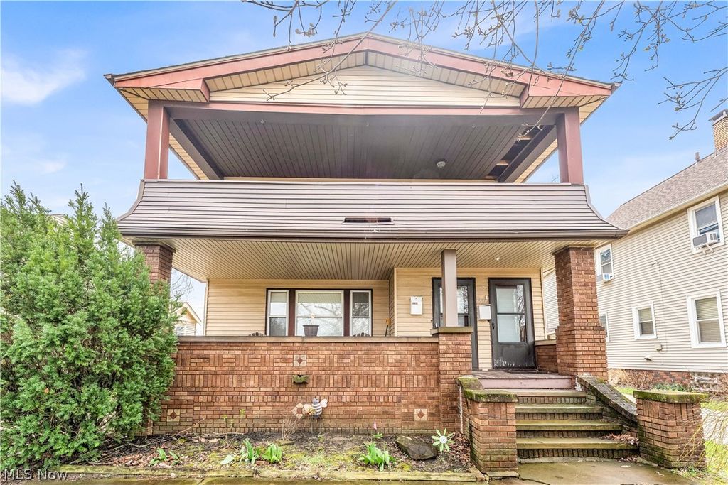 Photo of 2225 Oak Park Avenue #2227/UP, Cleveland, OH 44109 (MLS # 5199015)