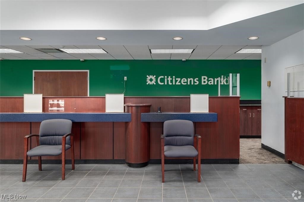 Mix King & Gibbs - Commercial Sale