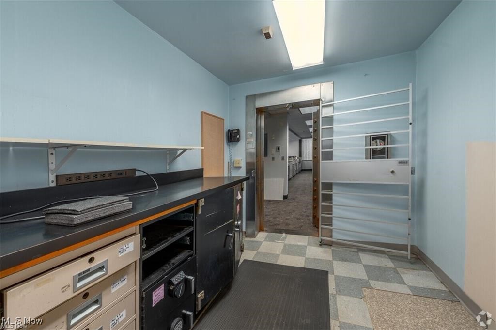 Mix King & Gibbs - Commercial Sale