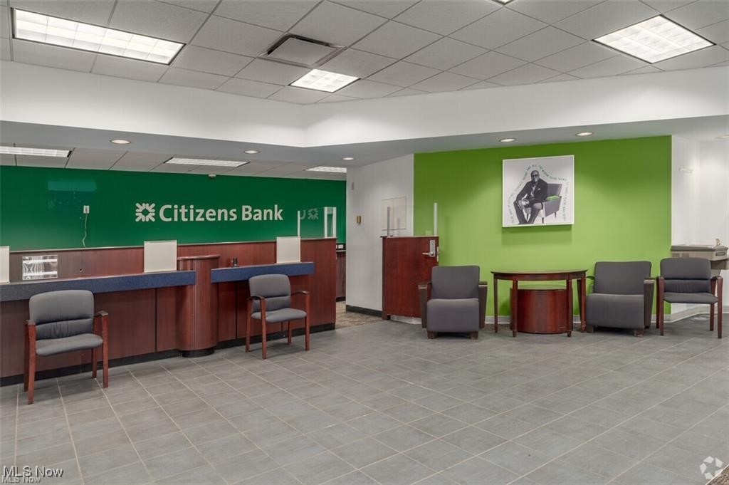 Mix King & Gibbs - Commercial Sale