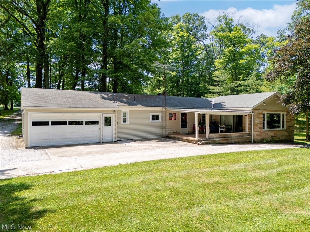 Photo of 2265 Moffett Road, Lucas, OH 44843 (MLS # 5225244)
