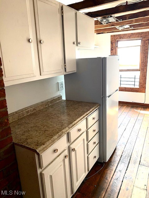 Knight & Robinsons - Residential Income