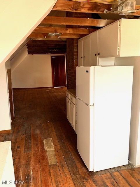 Knight & Robinsons - Residential Income