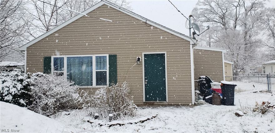 Hold you horses! This is it! Easy Living on one floor of this remodeled Ranch. Open floor plan. Fenced in back yard. Detached 22x24 possible 2 car garage with electric & cement pad for picnics or parking area.  All appliances stay. Easy access to shopping, freeway and the Fairgrounds. Watch the horses from the front picture window or patio area.